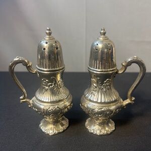 Vintage silver plated salt and pepper shaker